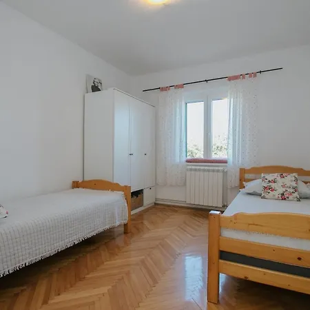 Rusula Prázdninový dům Vrsine