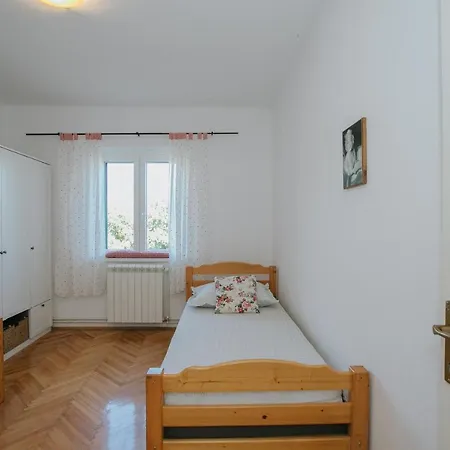 Rusula * Vrsine